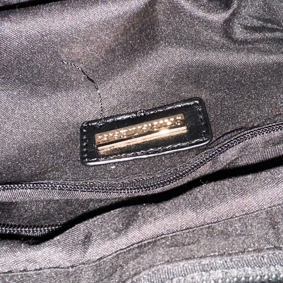 NWOT Shiraleah Quilted Oversized Clutch - Picture 6 of 11